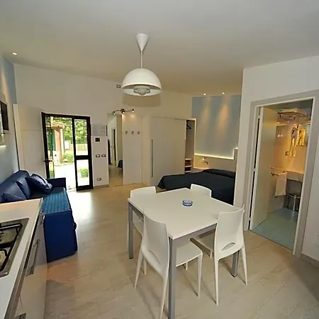 Casa Campanella فندق كابوليفيري