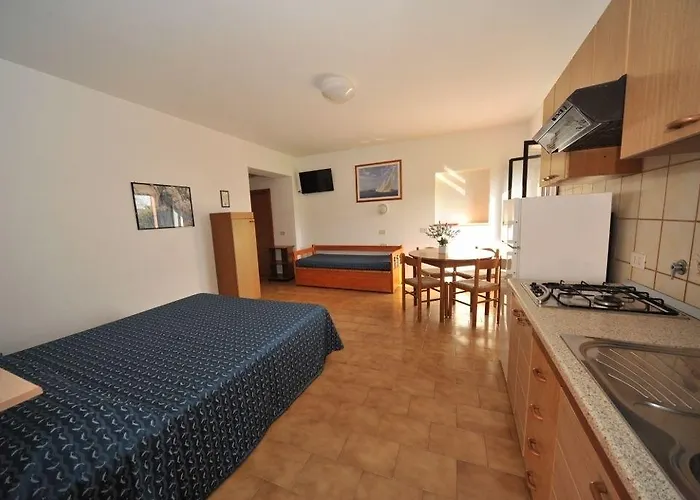 Casa Campanella فندق كابوليفيري